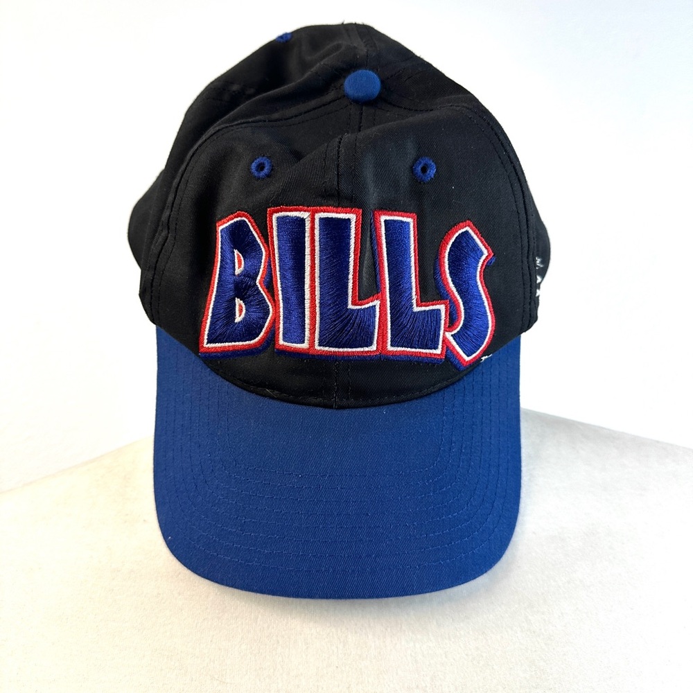Vintage NFL Bills Black and Blue Hat